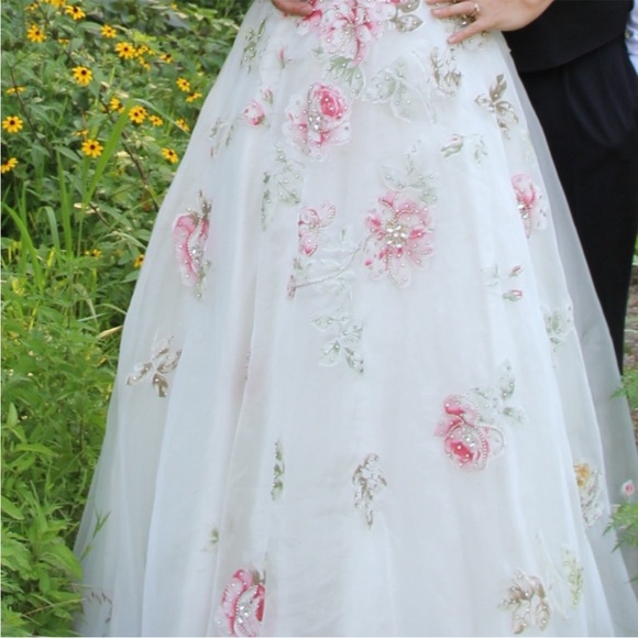 Jovani size 6 floral white dress - Picture 7 of 8